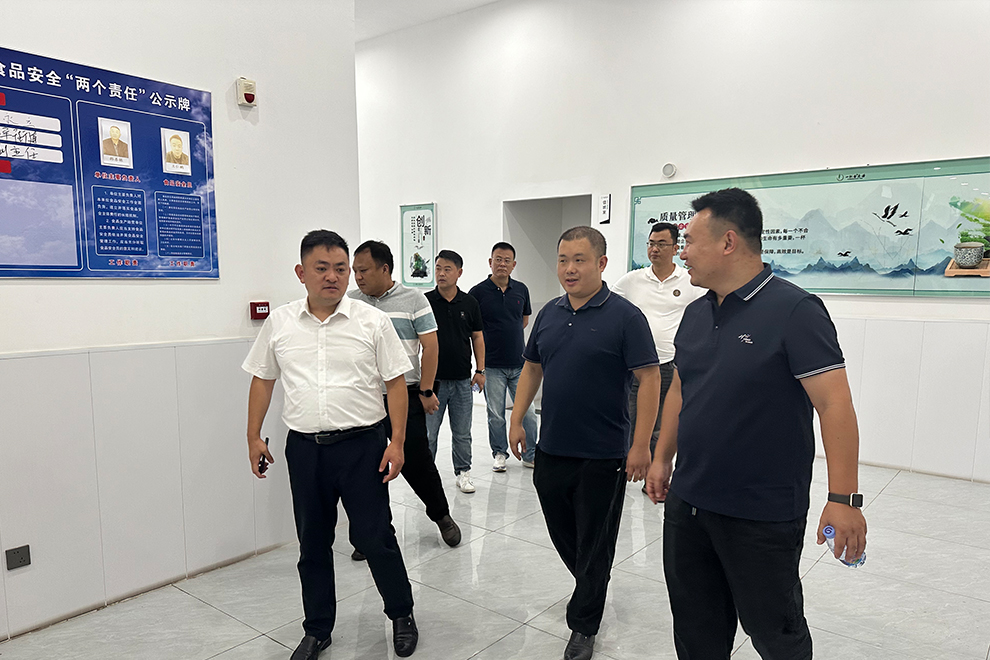 天津傳化公路港和淮北傳化公路港負責人  來滕州傳化公路港考察學習